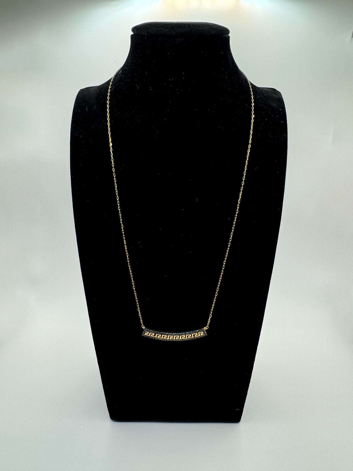 Elegant Chains 10K